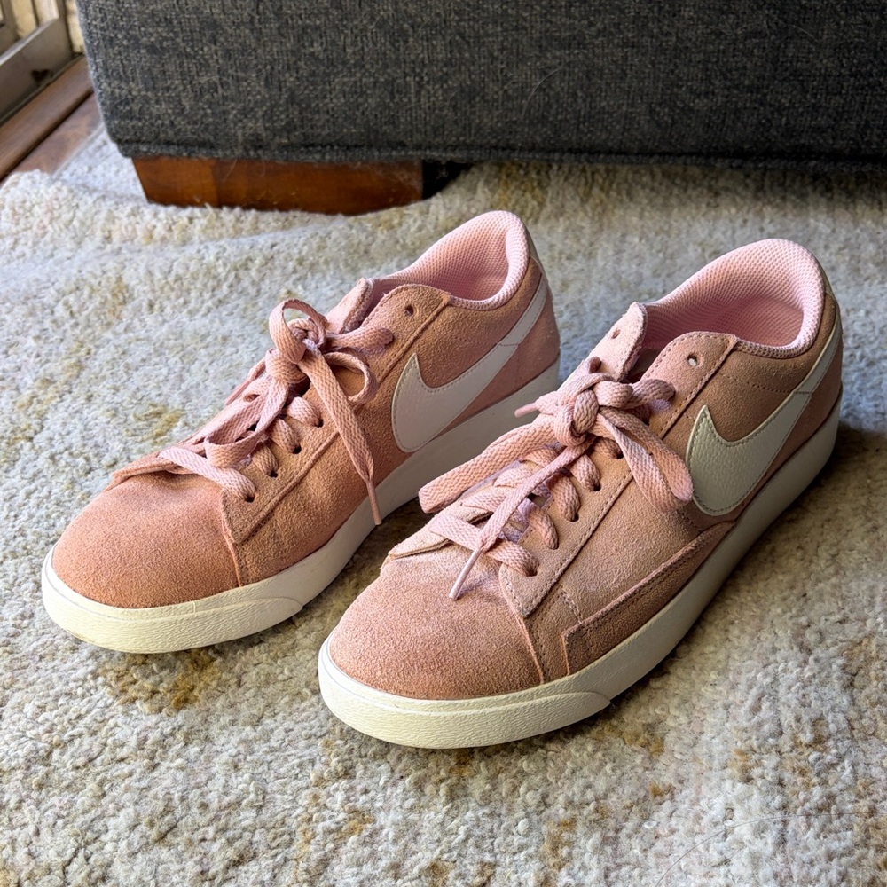 Nike Blazers Pink and White Women's Sneakers